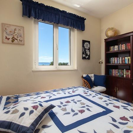 Apartments Rajna - 100 M From Sea Сумартин Экстерьер фото